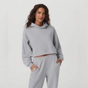 Vuori Women's Sedona Pullover Hoodie. Cozy Gray Women's Hoodie Sweater